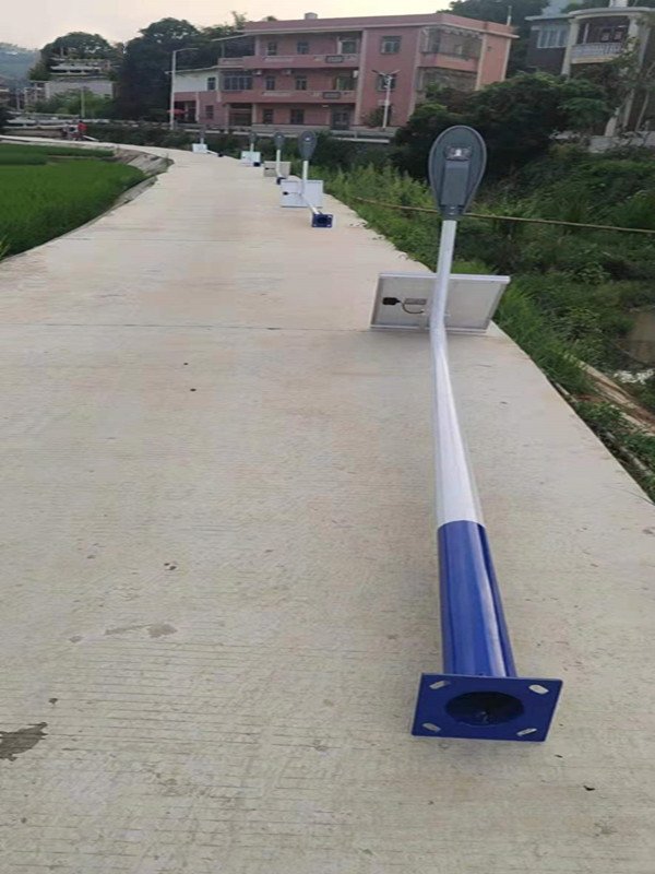 Farola LED SIGOLED GSWL para patio
